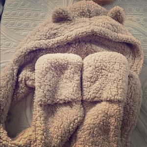 Long hat and mittens